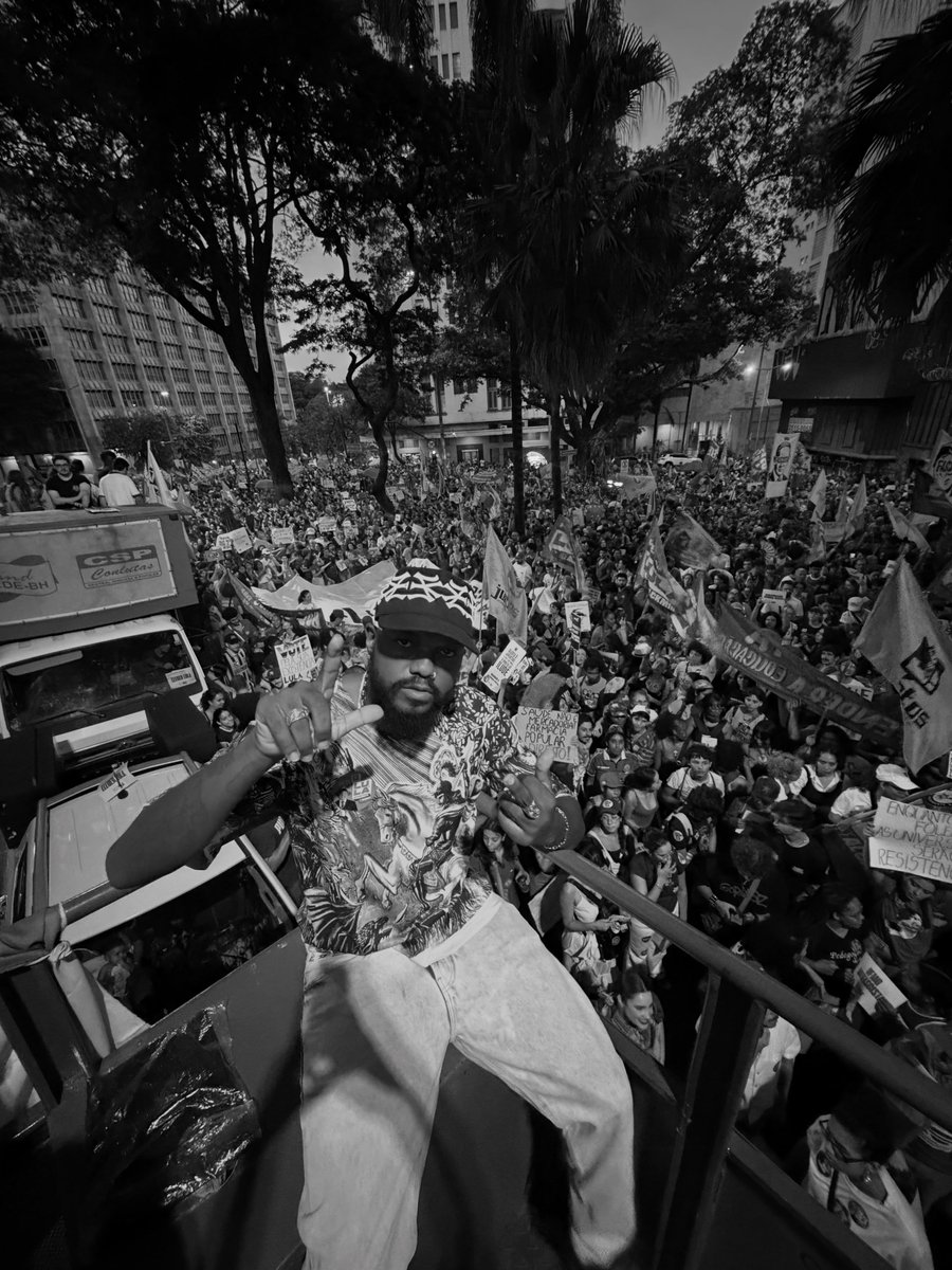 boredck's tweet photo. Djonga, FBC &amp; Sidoka numa manifestação pró-Lula, em BH. https://t.co/7mHeQCCgQT
