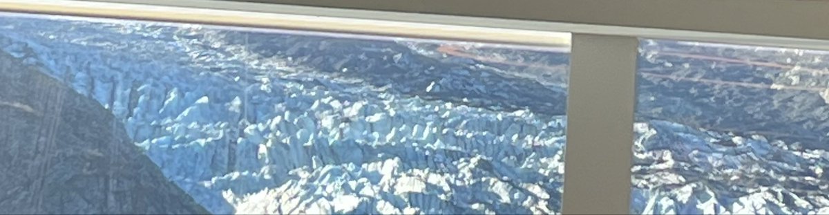AZjolyemr's tweet photo. Alaska! https://t.co/bY4NbCw0qx