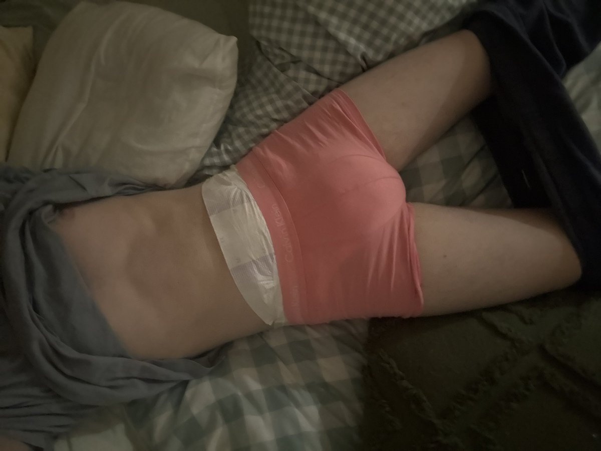 ukdiaperboy1's tweet photo. Donate to my throne for some extra content and chats ;) https://t.co/7Z5PUievKo

#diaperboy #diaper https://t.co/99zGOym0Kr
