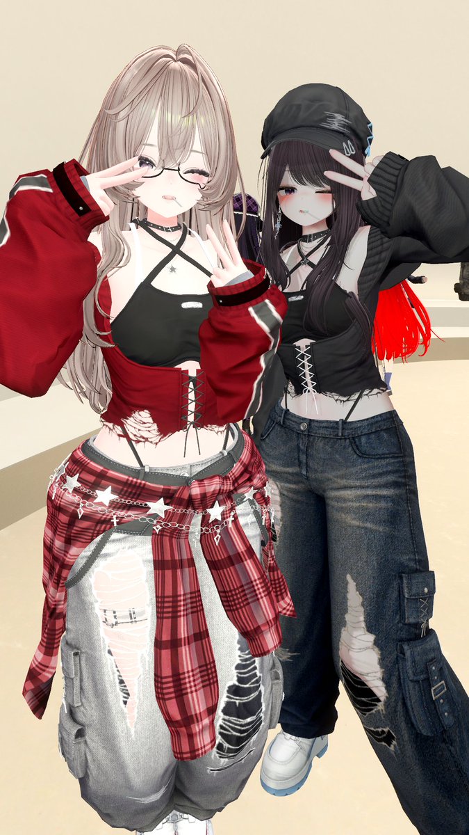Kaorunomiya22's tweet photo. 輝夜集会初参加!!!!　いろんな輝夜が見れて眼福でした!!!!
#VRC    #kaguya3D https://t.co/cDbMsRMAE2