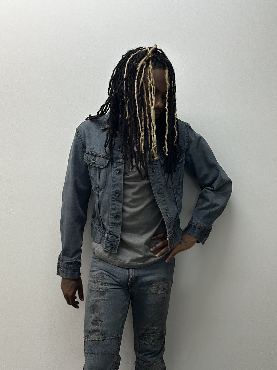 YNOHTHNA's tweet photo. STUDIO VISITS LATELY https://t.co/9ujguMO6V3