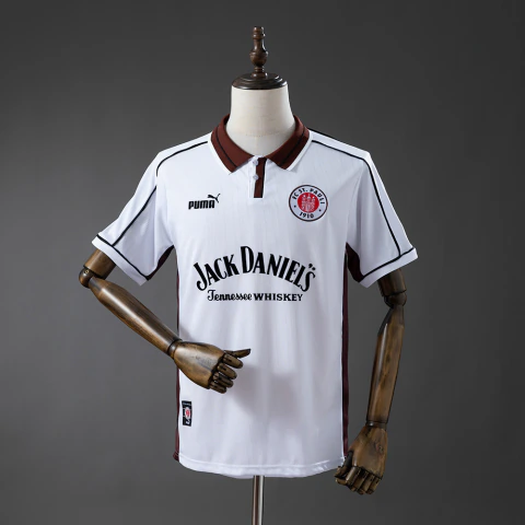 garimpo_jerseys's tweet photo. 🇩🇪 Camisa retrô FC St. Pauli - Alemanha
👕 Temporada 1999/2000. Puma/Jack Daniel's

https://t.co/jhOxQIZq9r https://t.co/SQZfdySzsT