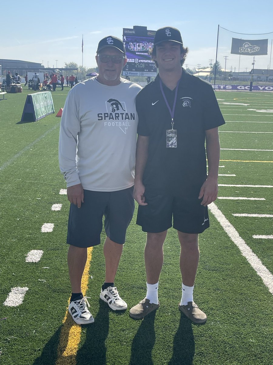Mike_Popp84's tweet photo. Huge thank you to @YotesFootball for having me out for the game last week! It was an awesome experience‼️@Coach_Forkner @CoachJewell @CoachANelson04 https://t.co/sM3fPJ4e2w