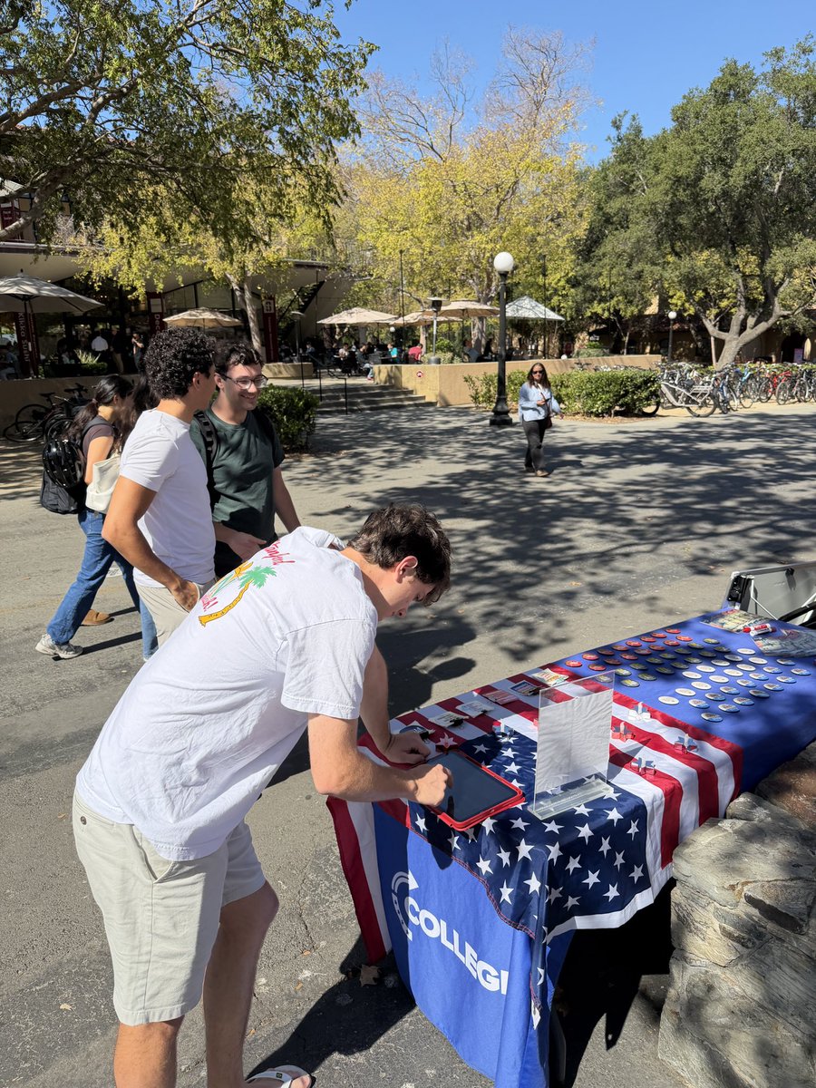 tabijean06's tweet photo. STANFORD IS EXCITED FOR THIS QUARTER!!! The chapter here just keeps growing every single day, truly making such an impact on this campus!

Bay on top🌁👏🔥 https://t.co/HTTPvWGrFf