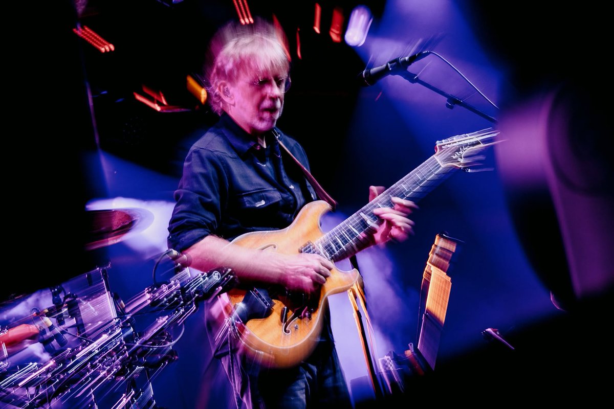 phish's tweet photo. Coming up on @PhishRadioSXM at Noon ET/9AM PT 📡 Enjoy the full replay of last night’s show from The Orion Amphitheater in Huntsville. Listen in your car or on the @SIRIUSXM app → https://t.co/DbcoOu0kzH

📸 Sanjay Suchak https://t.co/yLCgbCAfzY