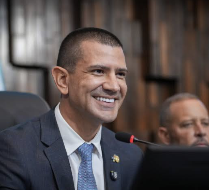 _arrascaeta's tweet photo. Expondo alguns deputados que apoiaram Douglas Ruas
SEGUE O FIO: https://t.co/aacuzUXAX7