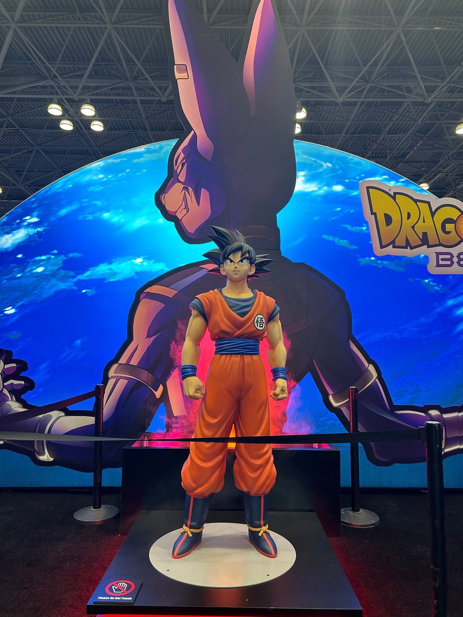 DBSEnhanced's tweet photo. Incredible 🔥

The Dragon Ball booth @ New York comic con! Don’t forget to stop by and witness a SUPER experience! https://t.co/mVjal48oYr