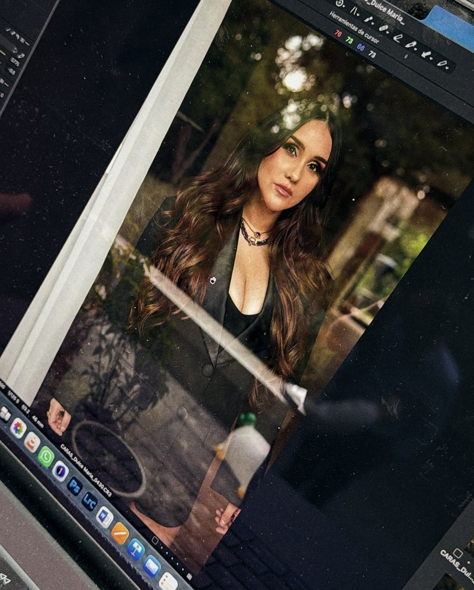 ApoyoDMBrasil's tweet photo. — Novos registros de Dulce Maria durante sessão de fotos para a Revista Caras México. ♥️💫

🎥 cmorbeauty via Instagram. https://t.co/2OJiCQIAyc