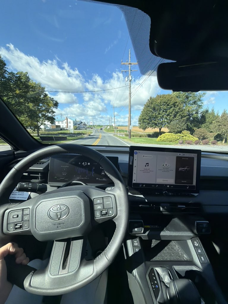 Clwils_'s tweet photo. live, laugh, i’m tired of driving someone please do it for me https://t.co/qIkquMyva3