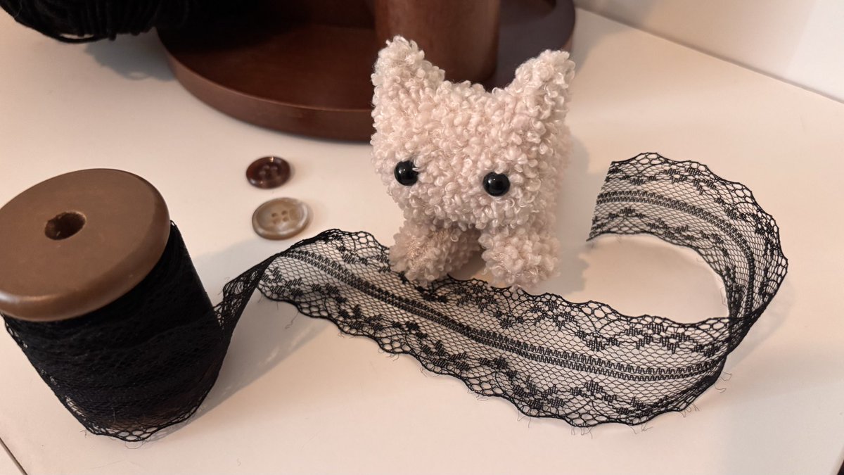 toomuchliving's tweet photo. I made this fluffy tiny cat today https://t.co/3JkclR4f7l