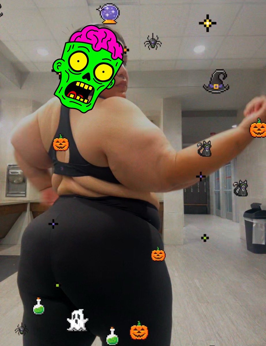 brrritneynicole's tweet photo. That one that fat girl in the gym who also has fat tits &amp; is also currently fantasizing about a FAT seafood boil?? https://t.co/1K1cBj4TvE