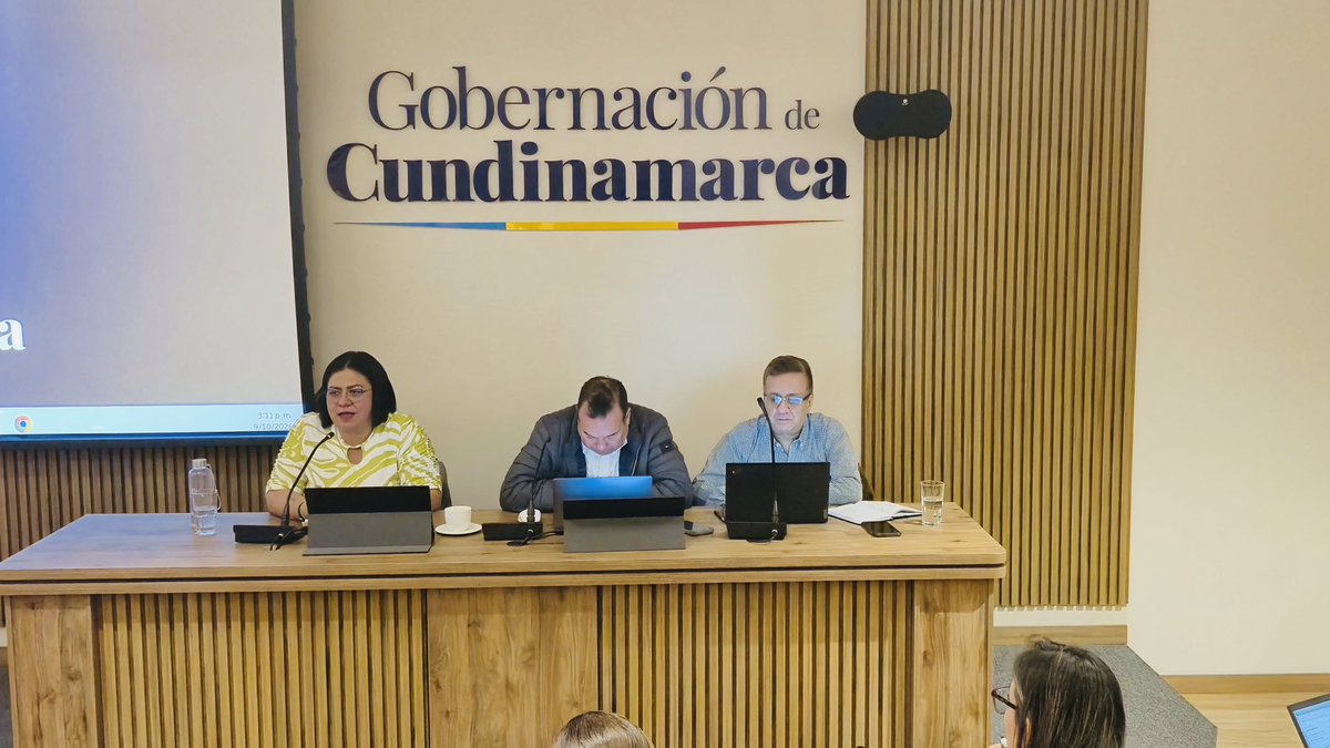 ControlIntCund's tweet photo. ¡Renovamos nuestras tres certificaciones con ICONTEC en @CundinamarcaGob!

✅ ISO 9001: Calidad ✅ ISO 45001: Seguridad y Salud en el Trabajo ✅ ISO/IEC 27001: Seguridad de la Información

🤝 Desde @ControlIntCund reafirmamos nuestro compromiso con la excelencia y el mejoramiento continuo, agregando valor a la gestión institucional mediante la evaluación y el control.

Gracias al liderazgo de @SecFPublicaCund durante el proceso de #Auditoría. 

#ControlInterno #TuAliadoEstratégico