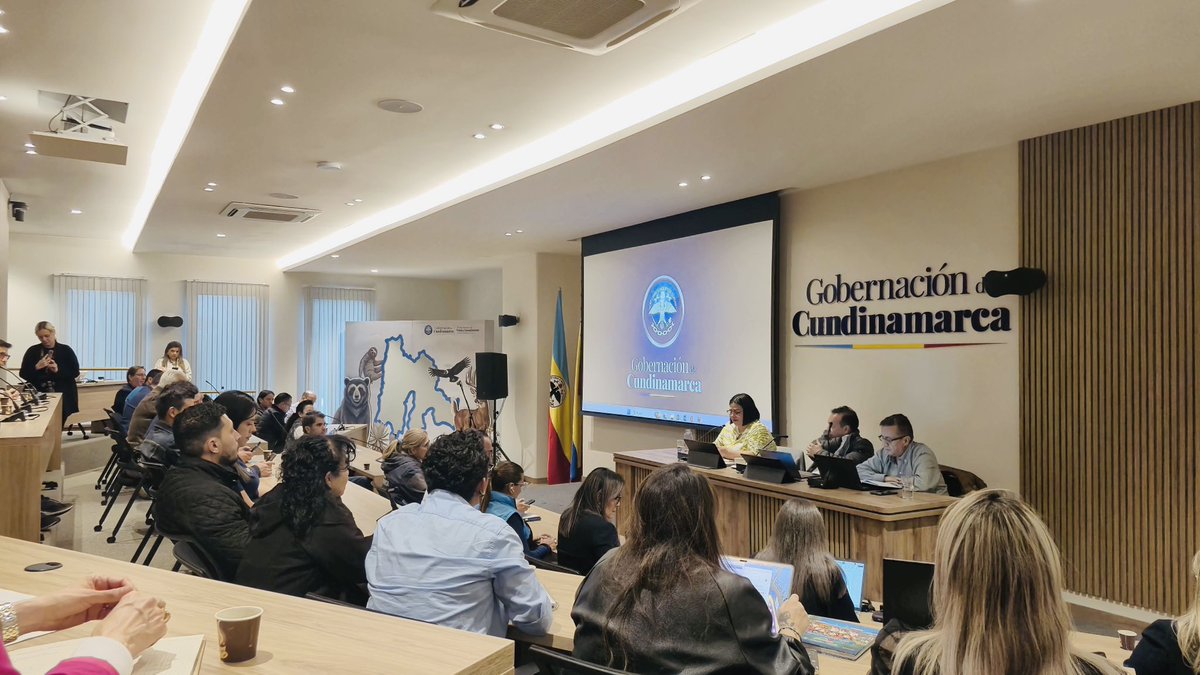 ControlIntCund's tweet photo. ¡Renovamos nuestras tres certificaciones con ICONTEC en @CundinamarcaGob!

✅ ISO 9001: Calidad ✅ ISO 45001: Seguridad y Salud en el Trabajo ✅ ISO/IEC 27001: Seguridad de la Información

🤝 Desde @ControlIntCund reafirmamos nuestro compromiso con la excelencia y el mejoramiento continuo, agregando valor a la gestión institucional mediante la evaluación y el control.

Gracias al liderazgo de @SecFPublicaCund durante el proceso de #Auditoría. 

#ControlInterno #TuAliadoEstratégico