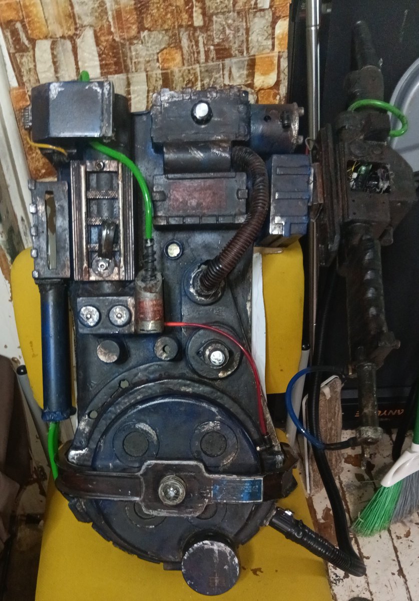 Sharptooth34's tweet photo. This my project I been working on lately to get done before Halloween time https://t.co/Sl2Sux1XHJ