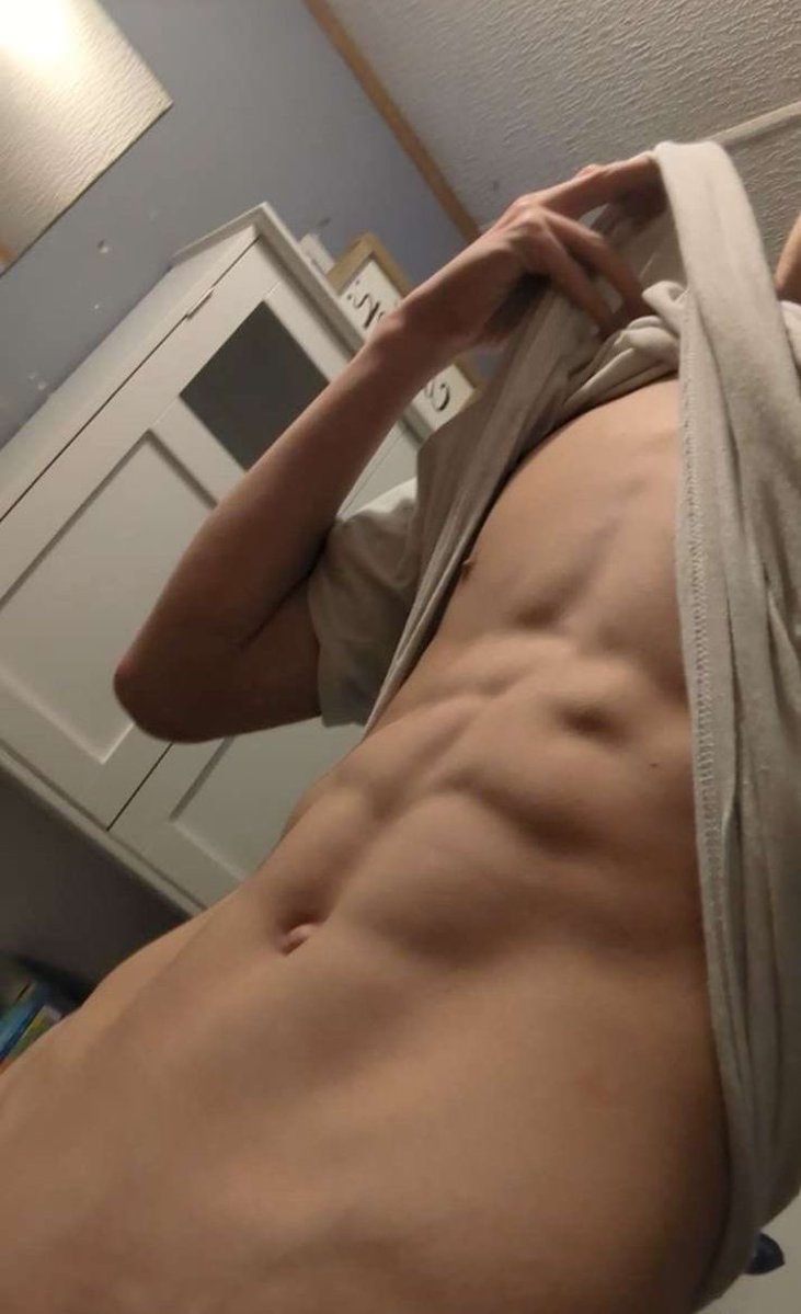 lucahaascentaur's tweet photo. have i trapped your thirst https://t.co/AJKxVF27yI