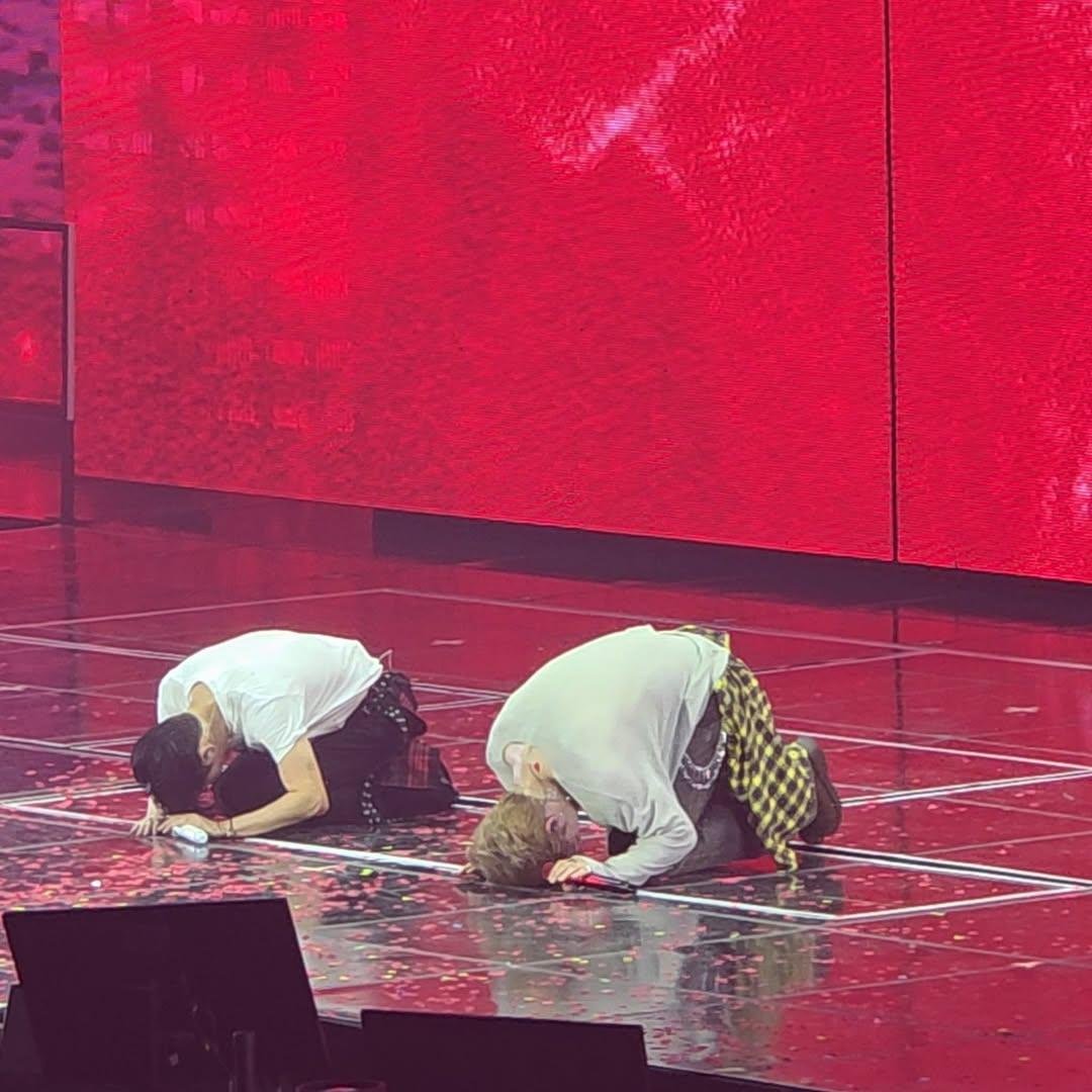 dhang_mudang's tweet photo. 23 years… They are already legends, yet their work ethic and attitude continue to amaze me. The love and respect they have for their fans are beyond comparison. Kim Junsu and Kim Jaejoong are truly the idols of all idols. https://t.co/vKKTu25O7h