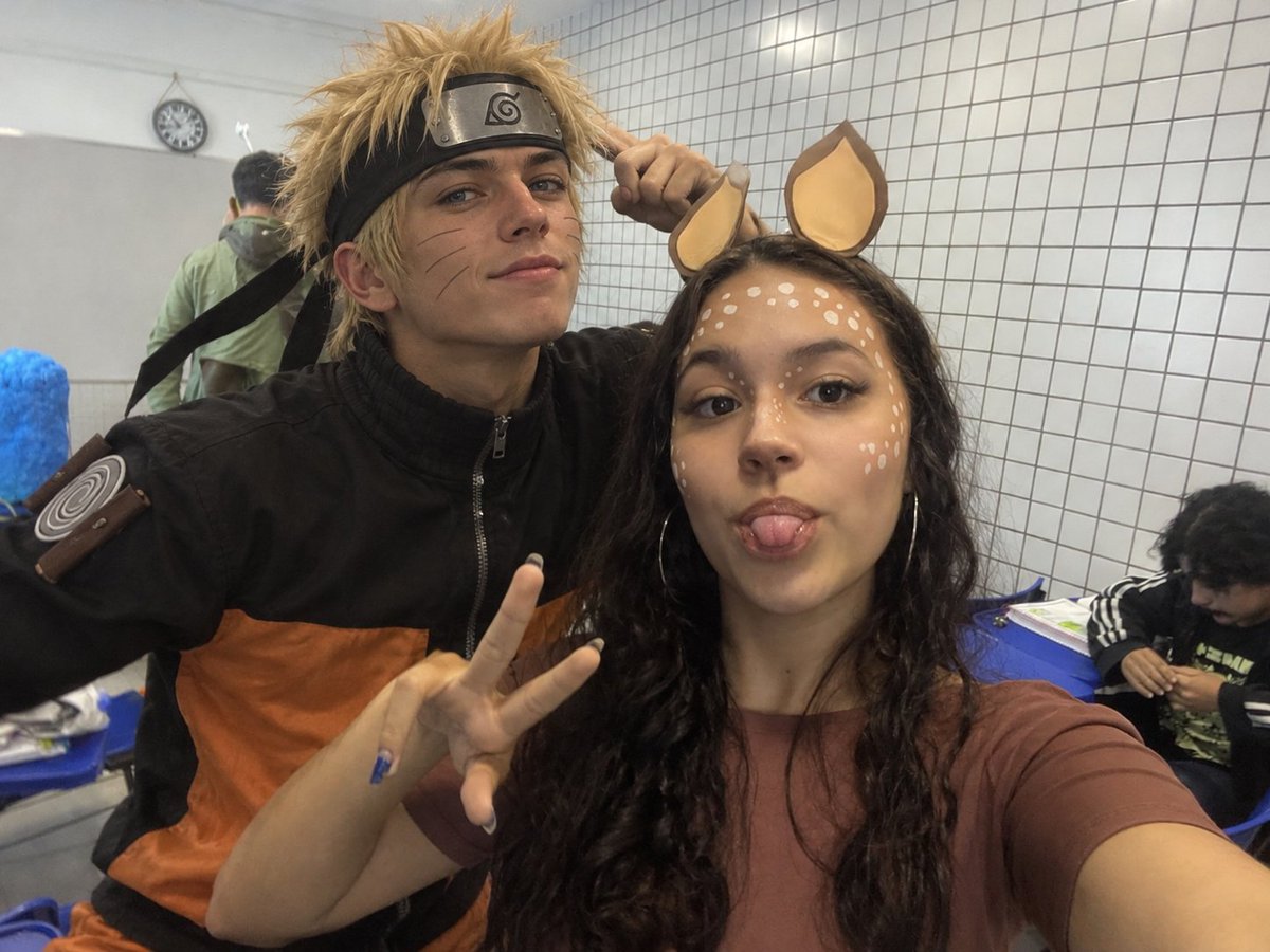 bibi_perigosa08's tweet photo. passando aqui pra mostrar meu namorado shikamaru, meu amante orochimaru e meu melhor amigo naruto 😍 https://t.co/v60zEFaDGj
