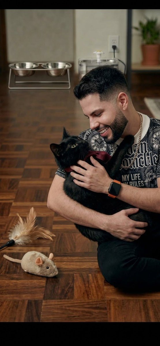 MrPoppyDad's tweet photo. @ayhhhan فداشمممممم الهی نگوووو، دلت میاد؟!!!🥺😻
بچم ته دیگه ‌و عشق داداشی ببین خدا چقدرررر عاشق شما و من بوده که افتخار و سرپرست گربه های مشکی باشیم😻
ایشون بچه من عشق باباییش پسره و اسمشم «پاپی» هست و اسالو ۲ماهو ۲روزشه😻🐈‍⬛🐾:🤌🏾
پ.ن:میتونم اطلاعات بچه خوشگلم نازو خفنو کیوت شماره بدونم؟ https://t.co/I65cuH7SZC