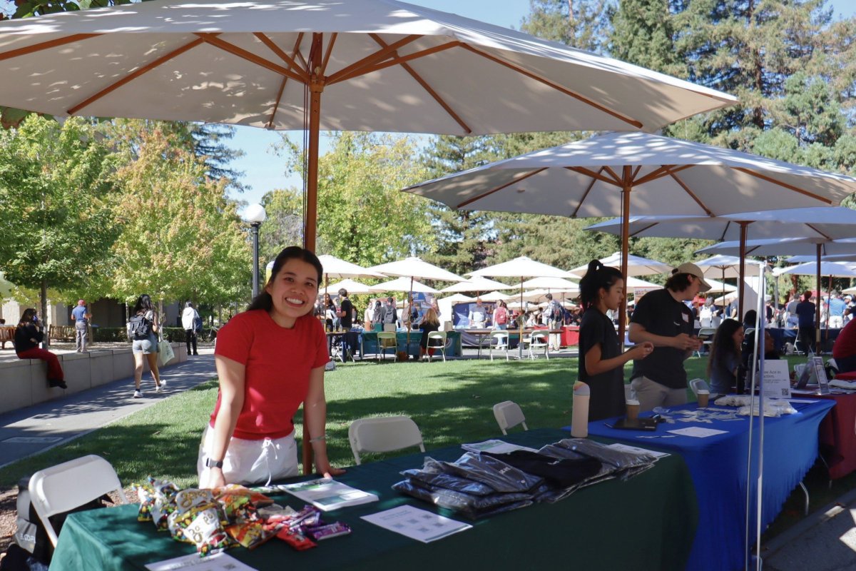 StartX's tweet photo. Stanford students kept our booth busy at the Stanford Career Education Fall Career Fair ⚡

So many of them want to build. That’s why StartX has a program for wherever you’re starting from, including StartX Fellows, launching 2026-2027.

Get updates: https://t.co/sf4m4cdZb5 https://t.co/HYUwM77Em1