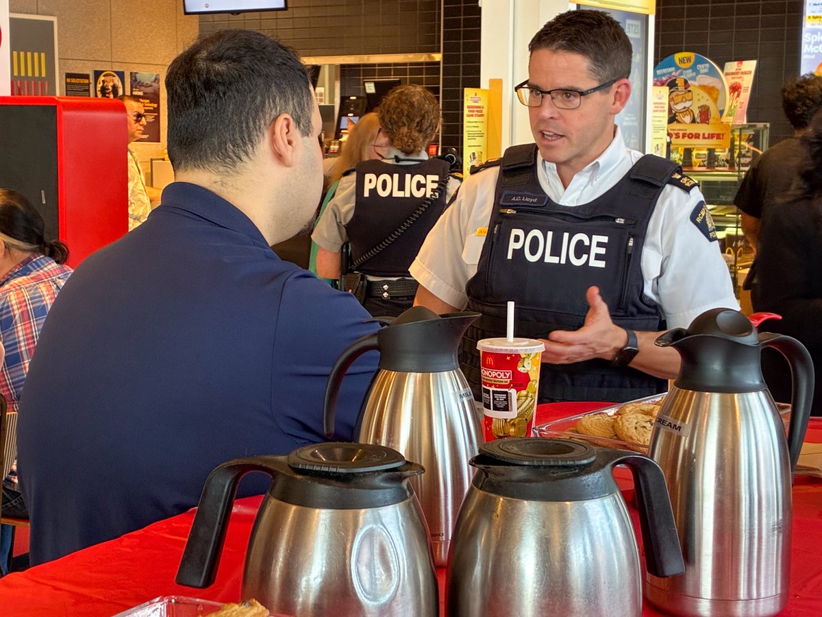 cqrcmp's tweet photo. ☕ Thank you, Port Coquitlam!
Thank you to everyone who joined us yesterday for #CoffeeWithACop! We appreciated the opportunity to connect with residents, answer questions, and hear what's important to our community.
We look forward to seeing Coquitlam residents next week on October 15!