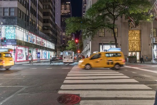 Arabellapd's tweet photo. New York nights are truly healing. Enjoying the evening breeze and taking in the city lights!🥰 https://t.co/M3y0VvPH4q