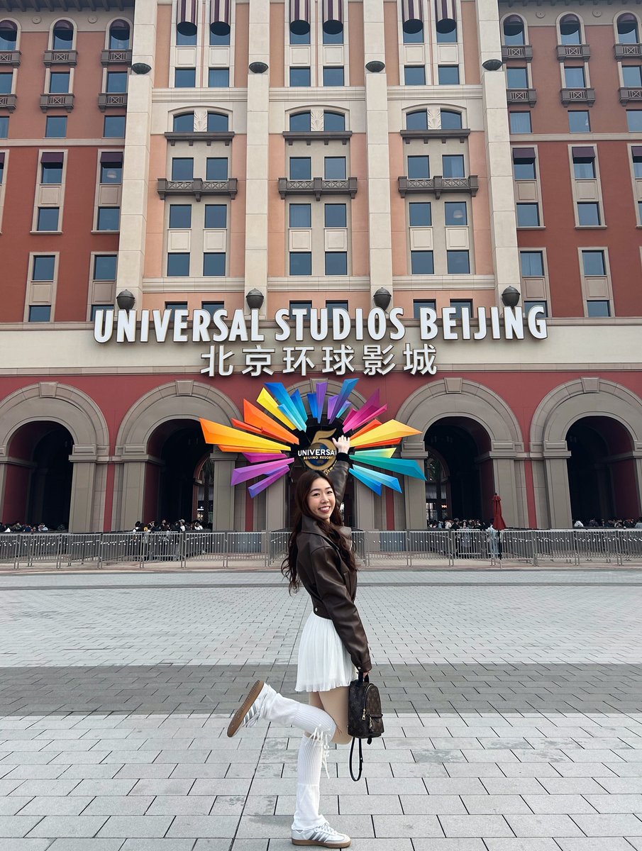 208evelin's tweet photo. Highlights from Universal Studios Beijing at the end of March. https://t.co/KmerhD1smu