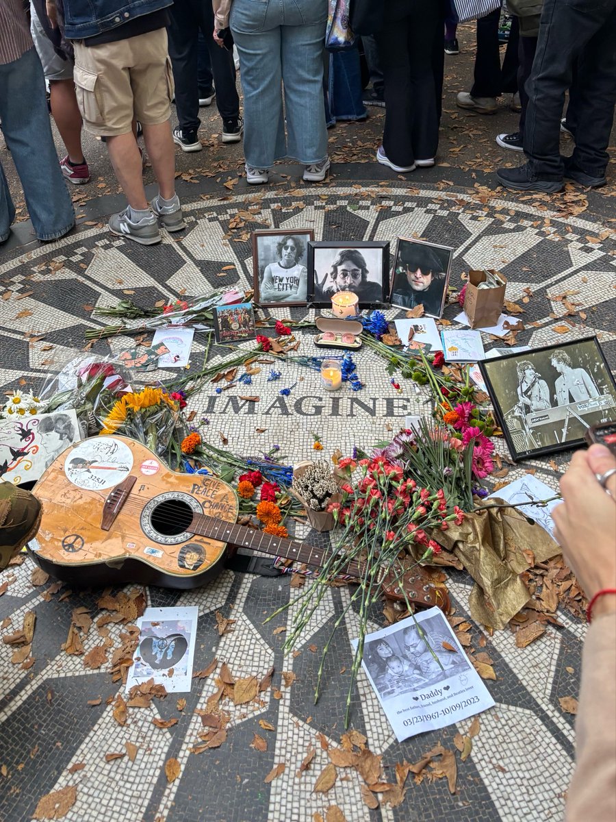 FabFourLoko's tweet photo. what a beautiful day to be a beatles fan. happy birthday john!!! https://t.co/THI5mFLrF6