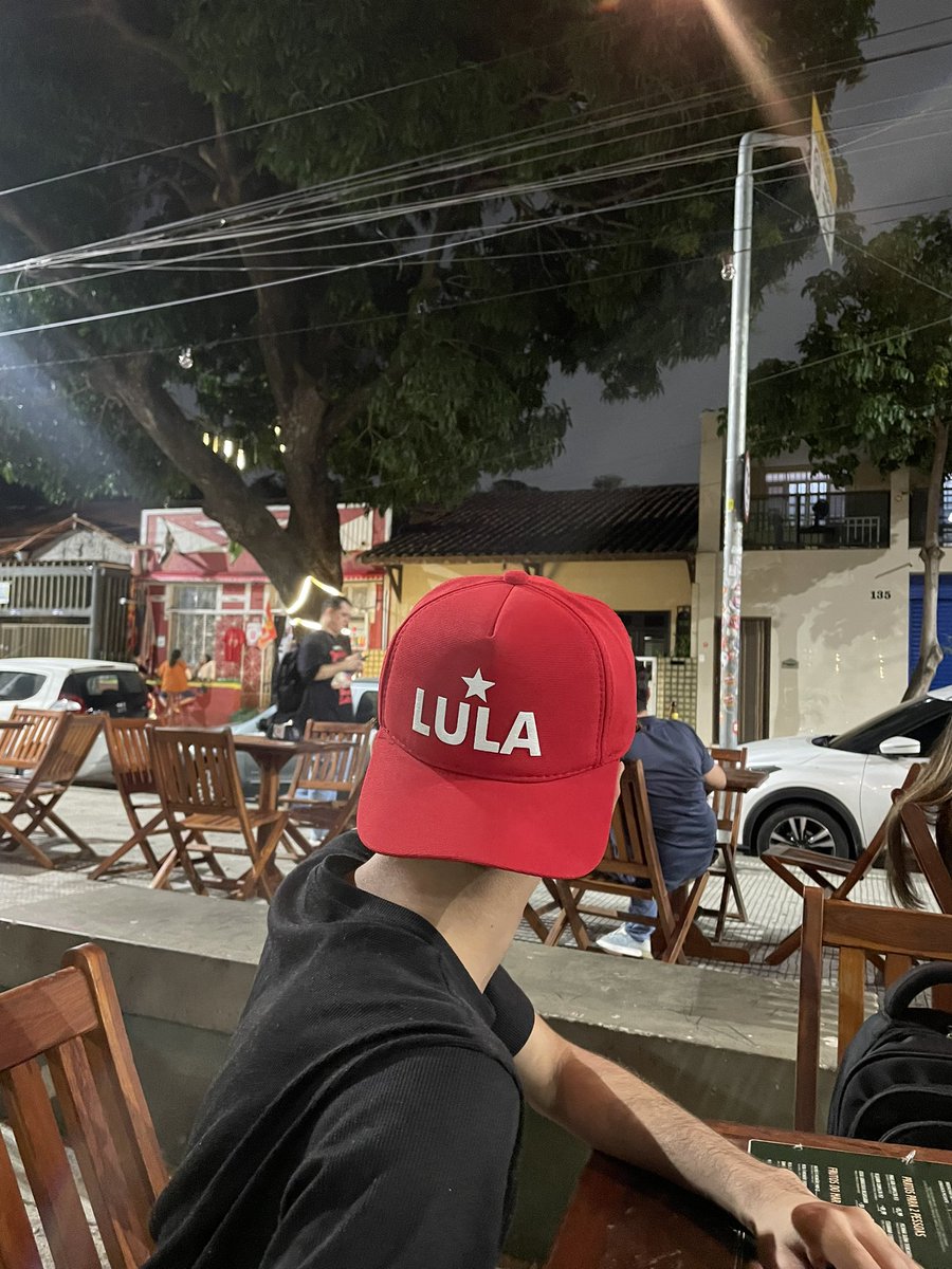 zwpyee's tweet photo. teve selenator em manifestação em prol de lula em fortaleza ⭐️❤️ https://t.co/OKFYORKbjn