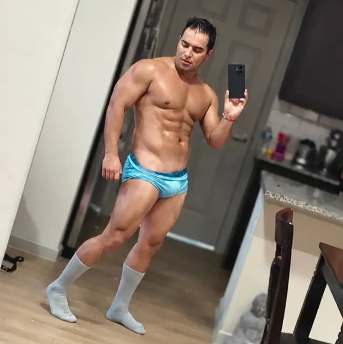 _RCulturaPop's tweet photo. 🔥 Jonathan Becerra 🔥 https://t.co/xmaScFlO6u