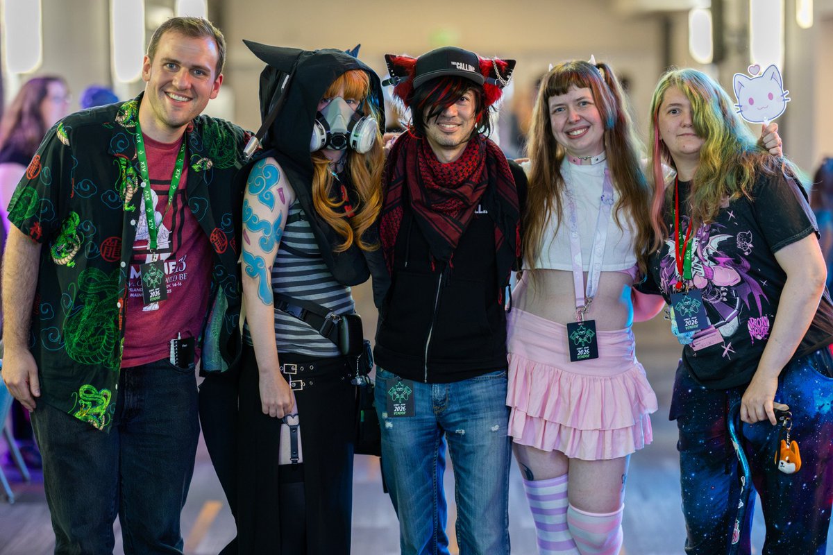 buriedcandyttv's tweet photo. Can't wait to hang out with these beautiful people (and more) again a week from today!!!
#TheCallingPvP @TheCallingGame https://t.co/JI6Hka6tB8