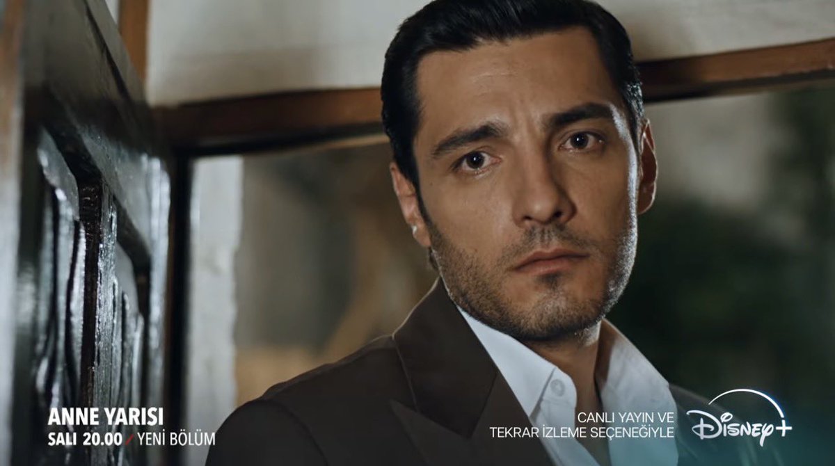 rt_yf4's tweet photo. #AnneYarısı 

شفت ناس يسبون تمثيل فاتح أو يقولون إن تمثيله عادي…
لا مو عادي 
نظراته لحالها تقنعك إنه يحبها صدق https://t.co/MuHVwOBYLH