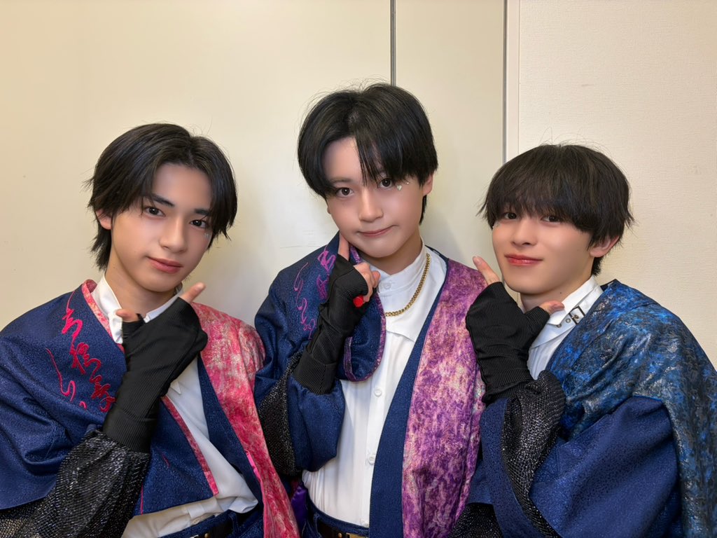 iiondo_official's tweet photo. 🔸チケット情報🎫🔸

/／
1st Fan Meeting EBiDAN先行がスタート☀️！！
\＼

本日10月10日(土)9:00より
iiONDO 1st Fan MeetingのEBiDAN先行（抽選）がスタートしました☝️

💡受付期間
10月10日(土) 9:00～10月18日(日)23:59

📍 【東京】竹芝ニューピアホール
🗓️2026年12月4日(金)
<1部>開場 14:45 / 開演 15:30 <２部>開場 17:45 / 開演 18:30

詳細はこちら👀！
🔗https://t.co/inwHtLV2aa