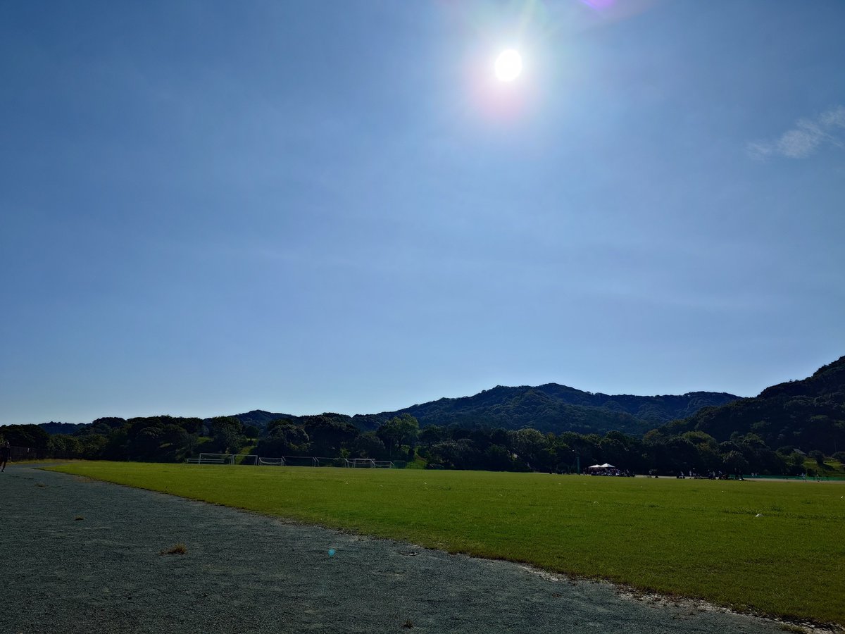 nice_nature_75's tweet photo. 本日のエコパ
長袖で来たら暑いくらいだった https://t.co/XthZu555W5