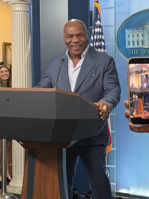 Common_Cent1's tweet photo. 🚨Breaking News: Our new Press Secretary Mike Tyson🇺🇸‼️😂🙏🏿🤪 https://t.co/9g0RvmXUep