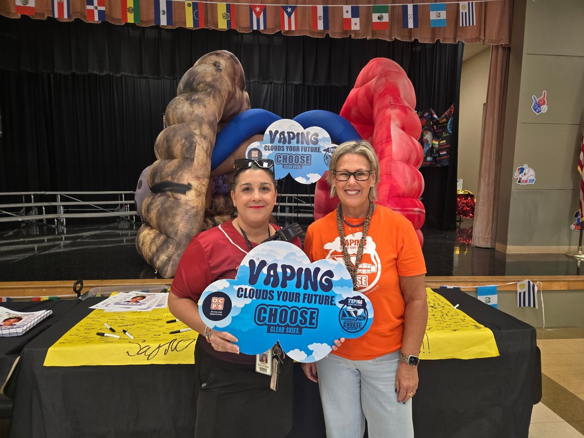 OCPSAO's tweet photo. The Roberto Clemente MS Jaguars and Dr. Nicole Villaverde kicked off the weekend by pledging to be VAPE-FREE! πππ
Thanks for your enthusiasm and commitment to healthy choices!
#VapeFreeJaguars #VapePrevention #HealthyChoices #OCPS https://t.co/YqNOTQ7LU0