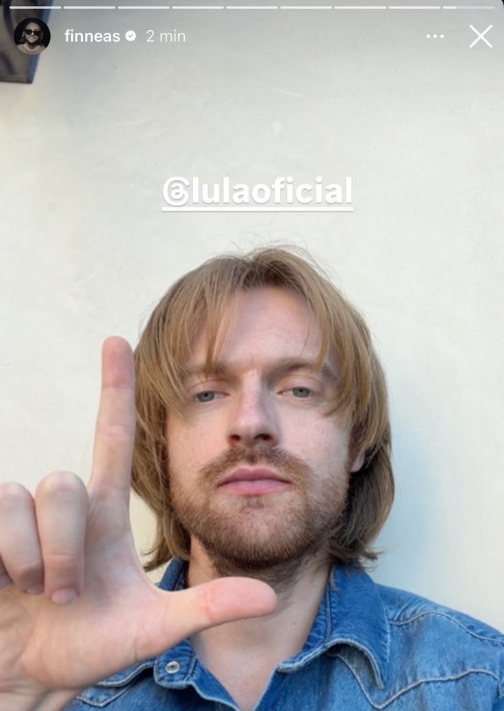 InfoBillieBR's tweet photo. E PARA OS GADOS QUE ESTAVAM MANDANDO E-MAIL PARA EQUIPE DA BILLIE NOS DENUNCIANDO PELO APOIO AO LULA, TOMA AQUI CARALHO https://t.co/XDNeBBBxhJ