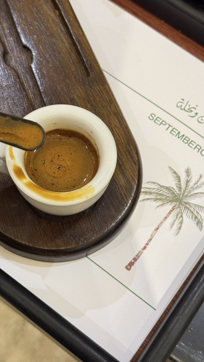 8____ai's tweet photo. « سقى الله يوم يغريني هدبك اللي يجيب أقصاي
قبل تملى من طعون ——المفارق ساحة ضلوعي » https://t.co/TAXpJkuCKw