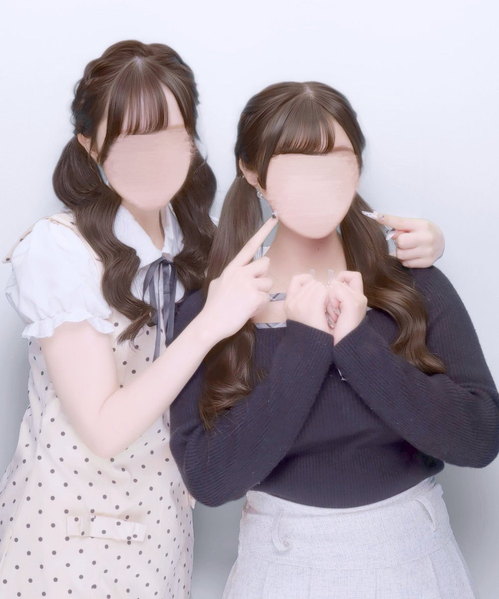 arisu_cham's tweet photo. お揃いツインテール૮  o̴̶̷̤  ̫ o̴̶̷̤   ა♡ https://t.co/4a3FM8F8ba