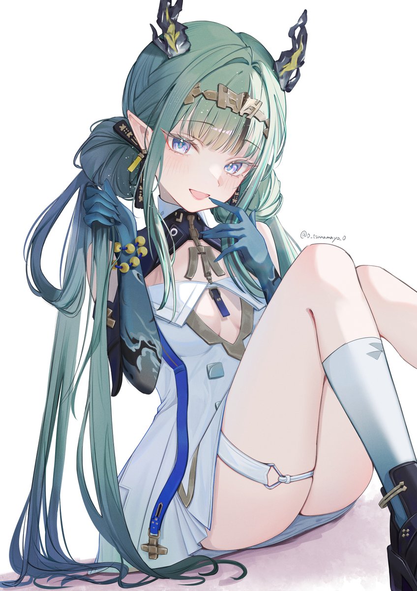 0_tsunamayo_0's tweet photo. 実装中のイヴォンヌともうすぐ実装のスーちゃん♡
たのしみだね🫶

#エンドフィールド‌ https://t.co/4XH8rRDJBh