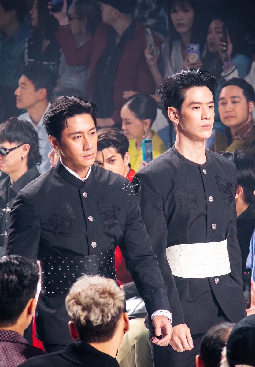 InzizT's tweet photo. Strong presence of #JamFilm 
hyped up the BIFW2026 at SiamParagon 

Such visual and vibe naturally commands the crowd for full attention. 

JAM FILM BIFW 2026 SIAM PARAGON

#SiamParagonBIFW2026xJamFilm #ISSUEThailand

#แจมฟิล์ม #หมายักษ์กับแมวน้อย
✨️🐶🐱✨️

Cr. on pics 🙏 https://t.co/jrwuGIf0P7