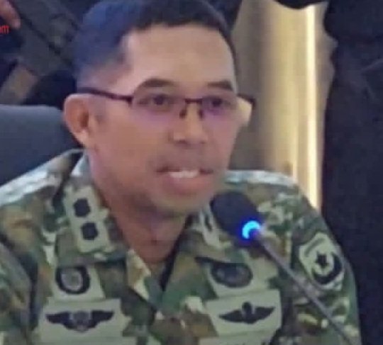 regar_op0sisi's tweet photo. Kapendam Jaya Letkol Arh Noor Iskak mengatakan rumah dinas TNI yang jadi markas judol sudah disewakan ke masyarakat sipil.

Ini jelas melanggar Peraturan Menteri pertahanan nomor 13 tahun 2018 pasal 24 dan peraturan pemerintah nomor 40 tahun 1994 tentang rumah negara.
@tni_ad
@Puspen_TNI
Cara ngelesnya kurang bagus.
