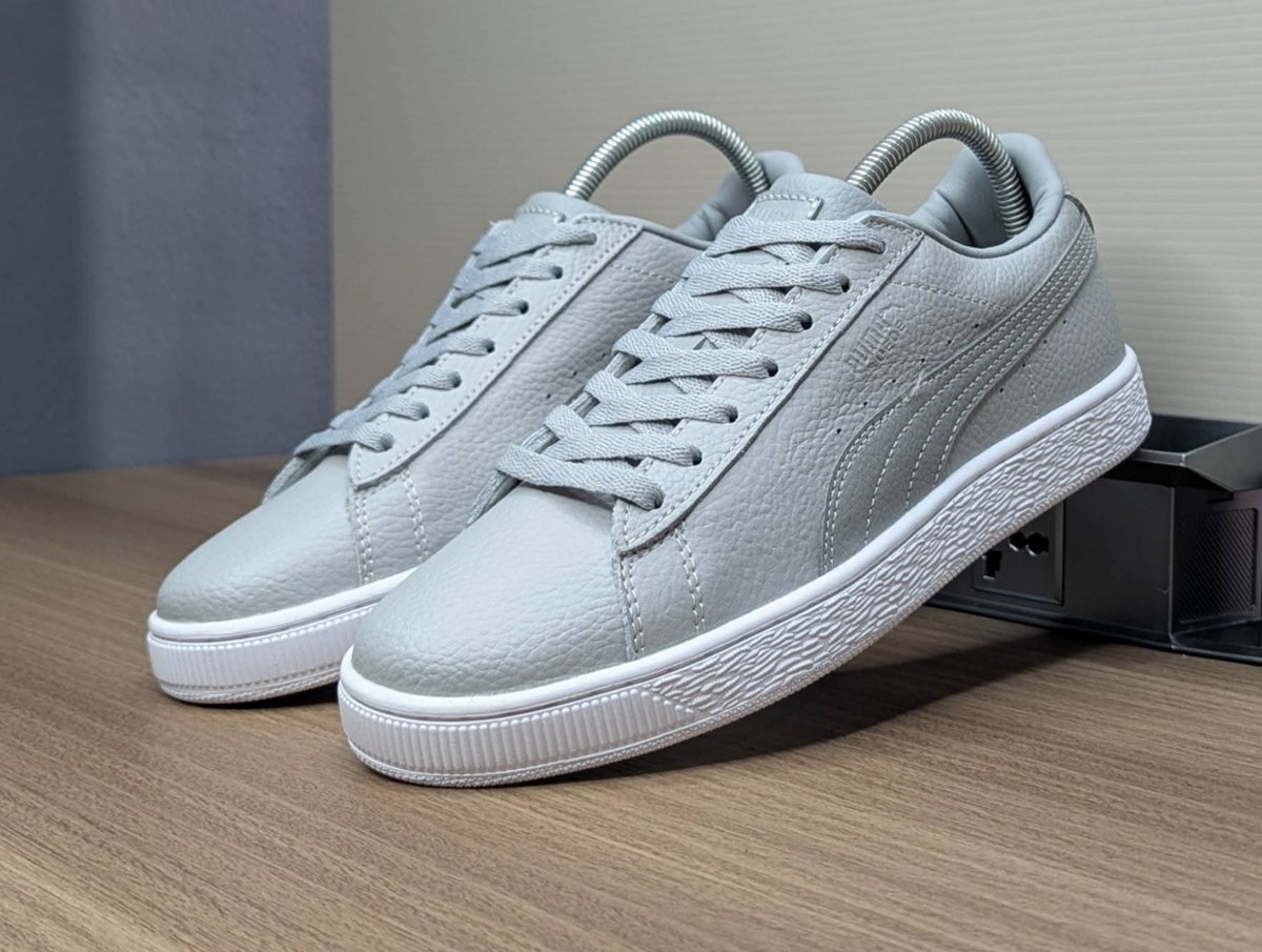 _NairobiSneaker's tweet photo. Casuals that can match all your outfits

💰Price KSH 4000 
✨Size 40,41,42,43,44,45-limited pairs
📞https://t.co/NRwKA5ha5J

📍Philadelphia House, 5th Floor, Shop 522 ||Tom mboya St || Next to AFYA CENTER https://t.co/szRjD01IEg