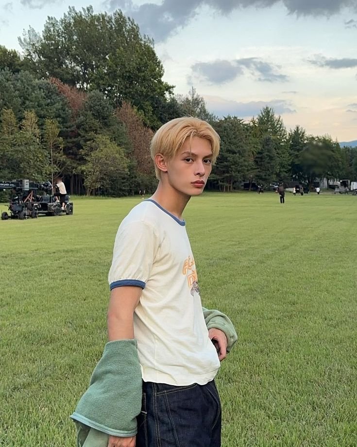 cortistype03's tweet photo. 𝑩𝒍𝒐𝒏𝒅𝒆 𝒔𝒖𝒏𝒔𝒉𝒊𝒏𝒆☀️💛

#James #제임스 https://t.co/OdWlTn5uaz