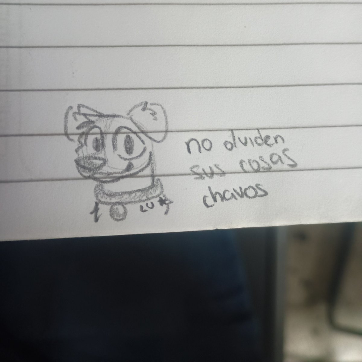 LuTheFurra's tweet photo. En mi universidad alguien dejó una libreta olvidada en uno de los salones, asi que la tomé y le dibujé un furro jaja https://t.co/6THwYufUye