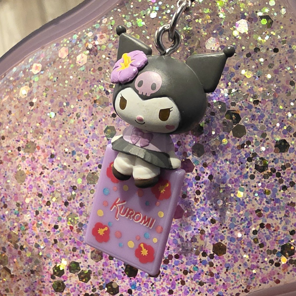 panda2thepower2's tweet photo. Got this from the gashapon on gal day! 🥹 (I was trying to get tanned Hello Kitty but this works!!! ♡♡) #HappyGyaruDay #109Day https://t.co/eDs6cBvGOG
