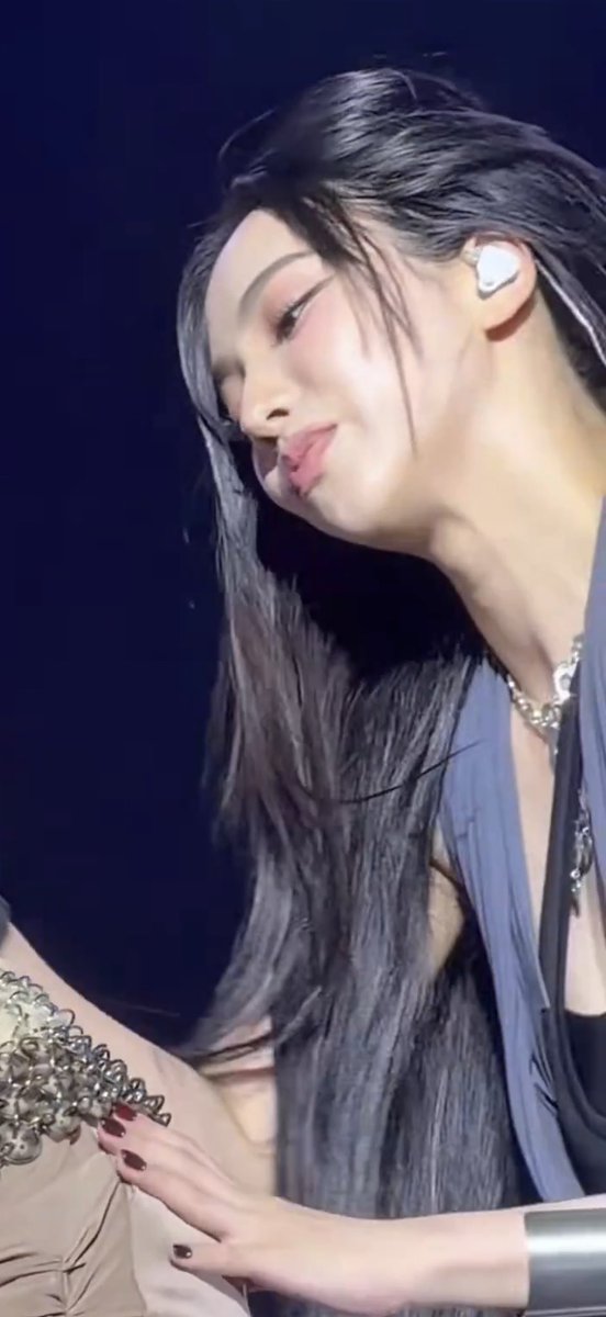jiminiesneck's tweet photo. The keck 😵‍💫 https://t.co/j1AZEcZHRm