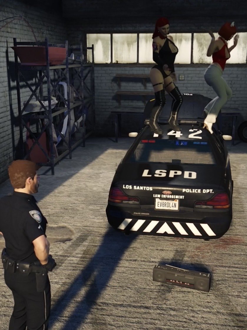 love_starie's tweet photo. two counts of serving cunt
#LizAnya #TigOconner #NoPixel https://t.co/WlgDKckGxr