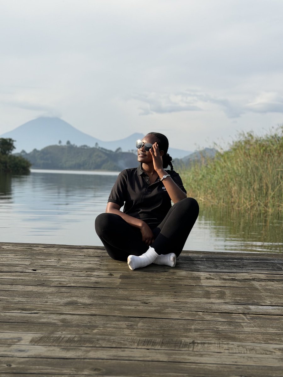 ester_shan3408's tweet photo. The power of sunrise at lake Mutanda
Where nature awakens and beauty speaks
#ExploreUganda https://t.co/332iUbDdAp