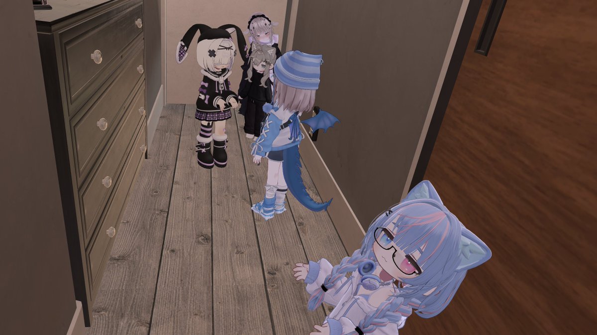 pun_vrc's tweet photo. これは昨日うちに来たちびっ子たち https://t.co/sWjDOf4Hgo