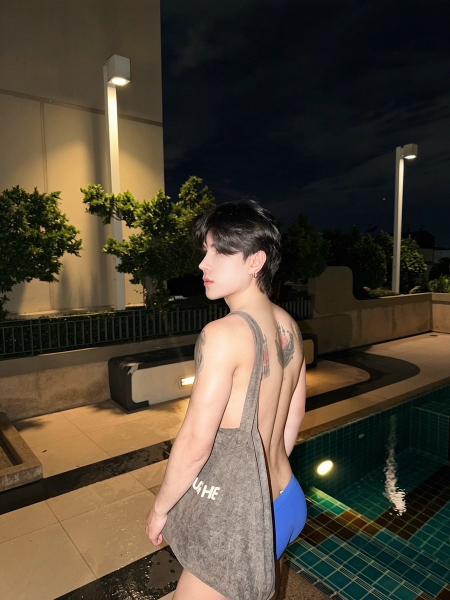 caymq's tweet photo. #ladyboy_jeddah 
#jeddah_ladyboy
#ladyboy_both_in_jeddah ,,,,,,… https://t.co/wKCBSvU9NE